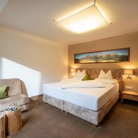 Ellmauer Hof Hotel 3*